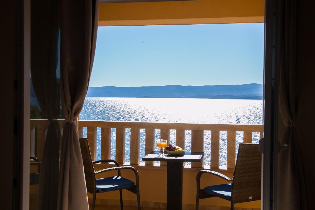 Hotel Villa Dzamonja โบล ภายนอก รูปภาพ