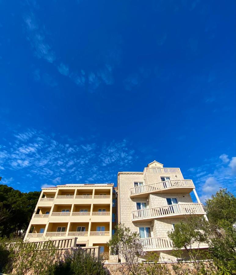 Hotel Villa Dzamonja โบล ภายนอก รูปภาพ